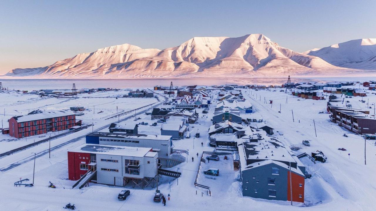 Svalbard Hotell | Polfareren Longyearbyen Luaran gambar