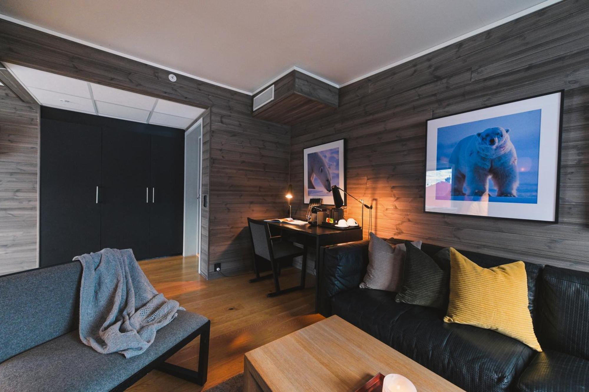 Svalbard Hotell | Polfareren Longyearbyen Luaran gambar