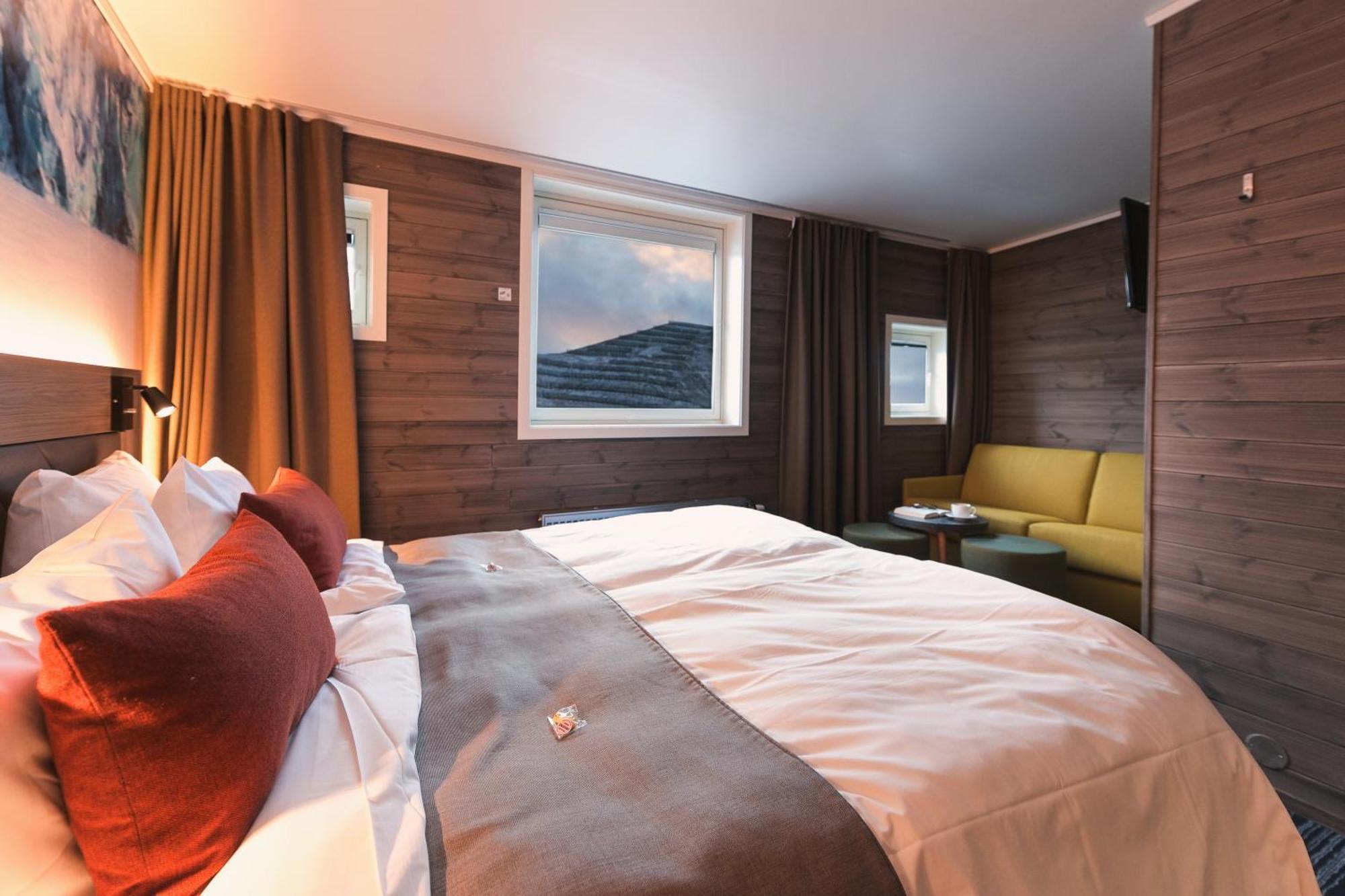 Svalbard Hotell | Polfareren Longyearbyen Luaran gambar