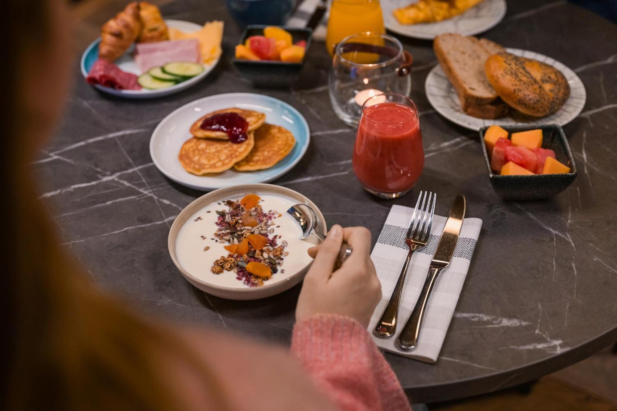 Svalbard Hotell | Polfareren Longyearbyen Luaran gambar
