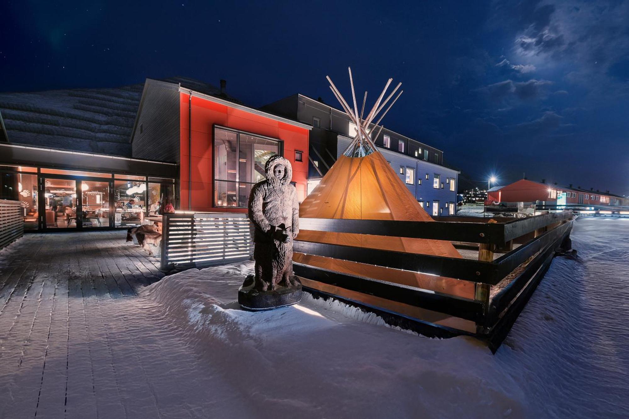 Svalbard Hotell | Polfareren Longyearbyen Luaran gambar