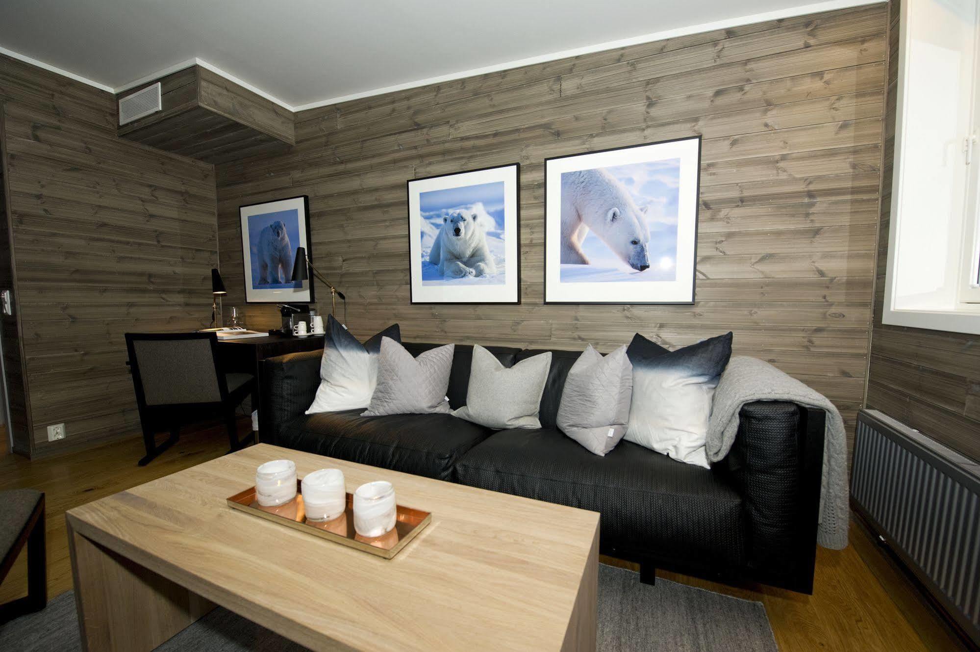 Svalbard Hotell | Polfareren Longyearbyen Luaran gambar