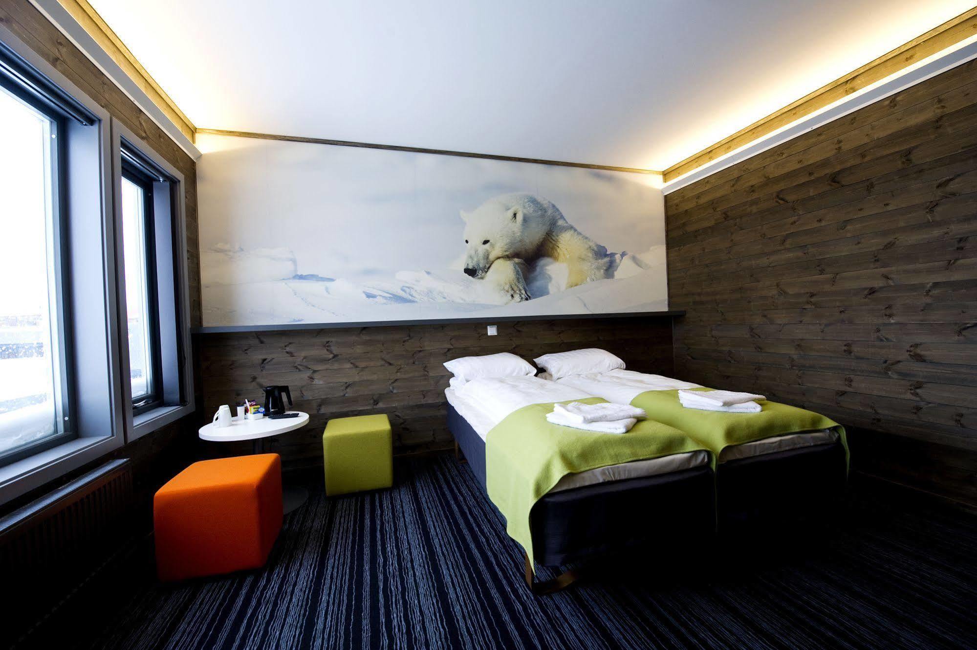 Svalbard Hotell | Polfareren Longyearbyen Luaran gambar